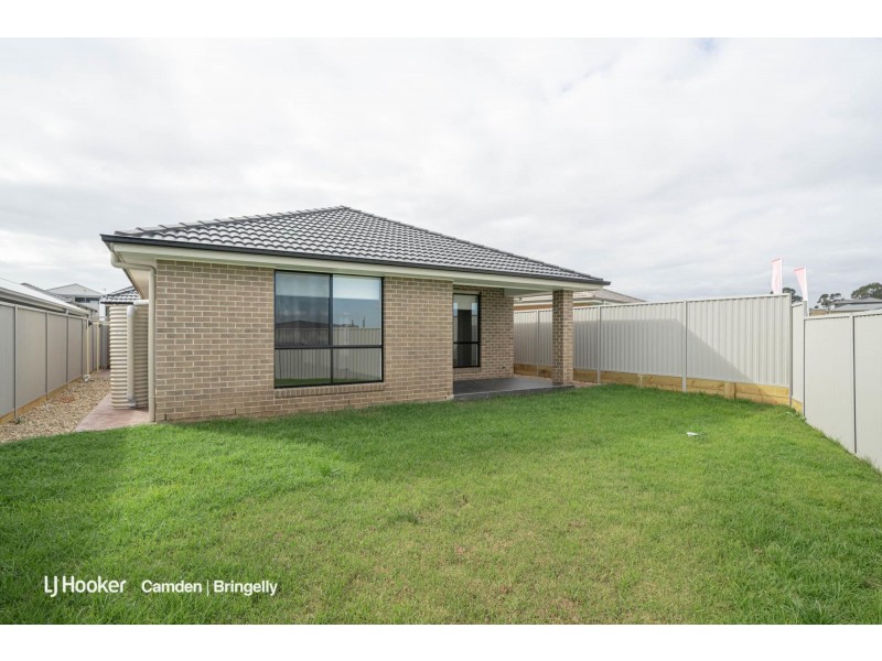 3 Percy Street, Gregory Hills NSW 2557