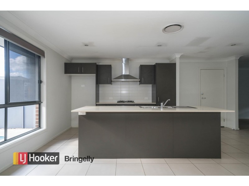 11 Ancona Ave, Spring Farm NSW 2570