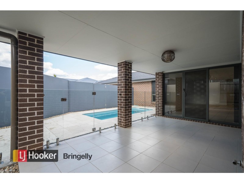 11 Ancona Ave, Spring Farm NSW 2570