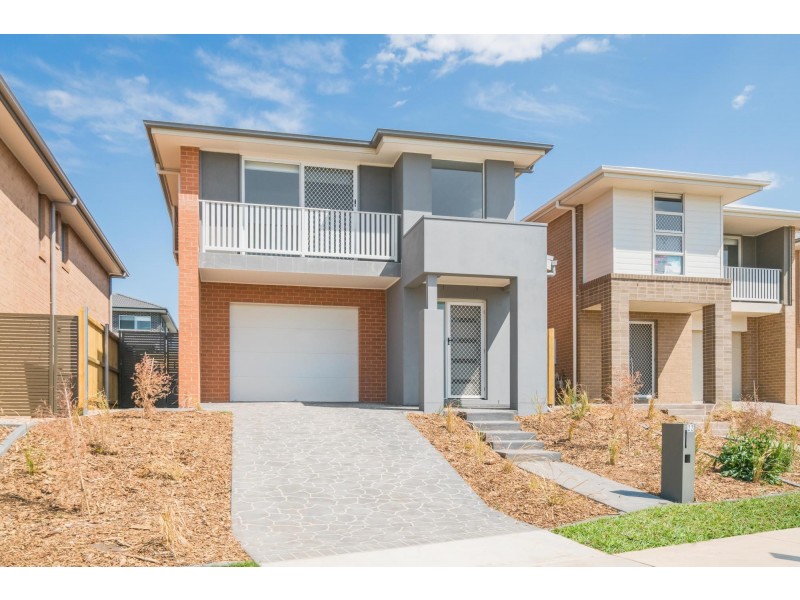 128 Dalmatia Ave, Edmondson Park NSW 2174