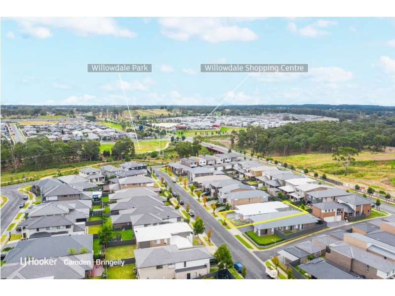 6 Jamestown Avenue, Denham Court NSW 2565