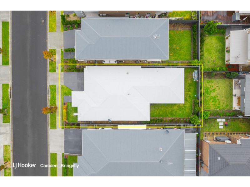 6 Jamestown Avenue, Denham Court NSW 2565