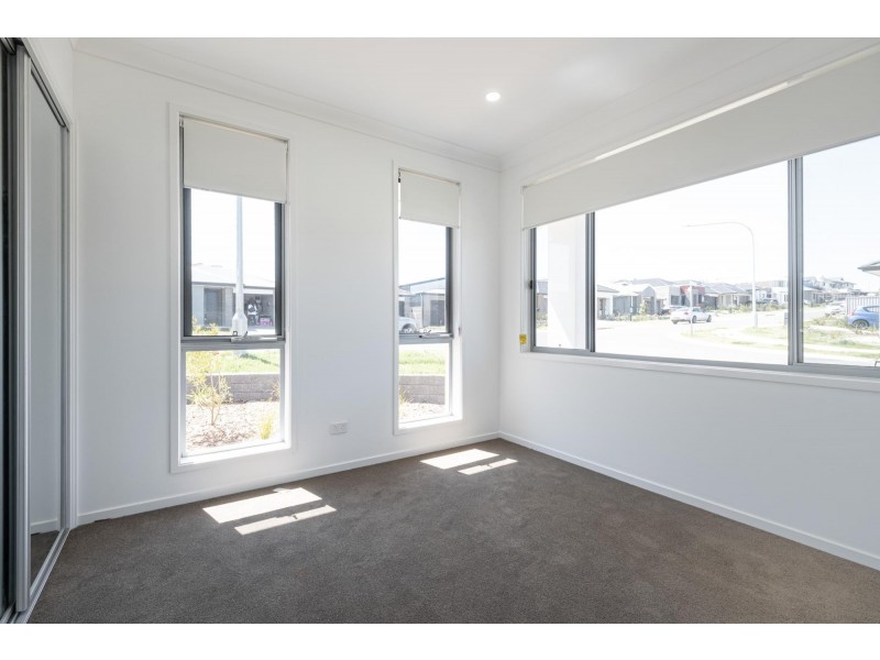 2 Cain Ave, Gregory Hills NSW 2557