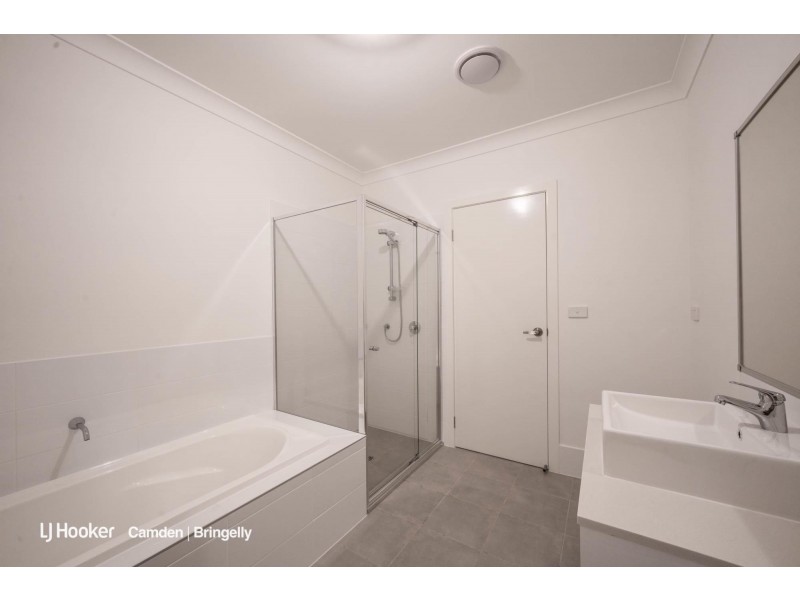 28 Manchuria Road, Edmondson Park NSW 2174