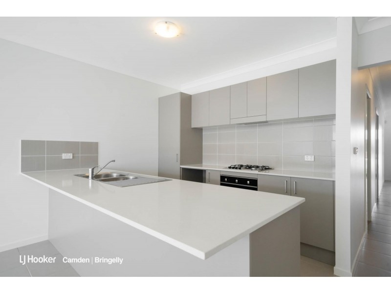 28 Manchuria Road, Edmondson Park NSW 2174