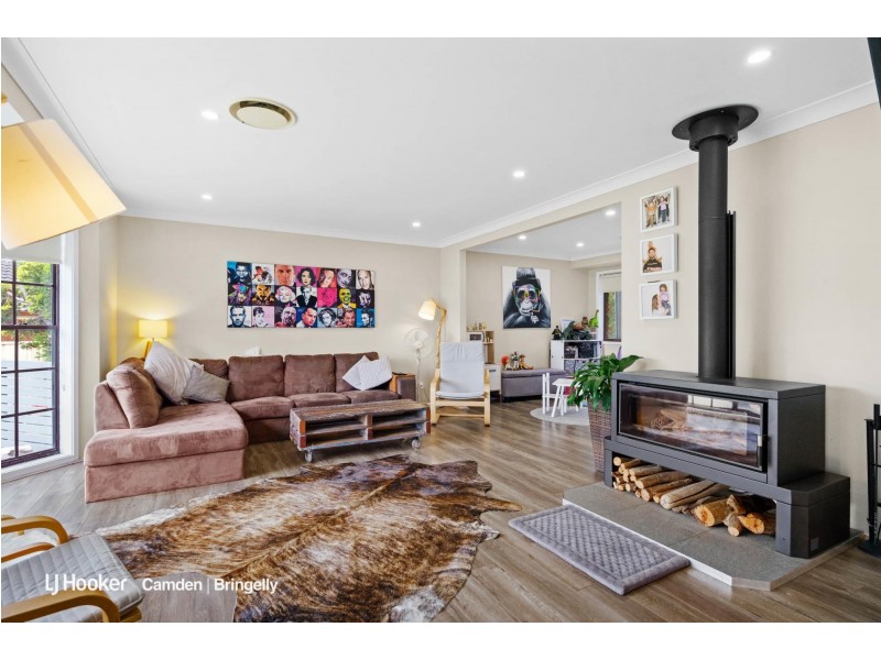 14 Merriman Close, Elderslie NSW 2570