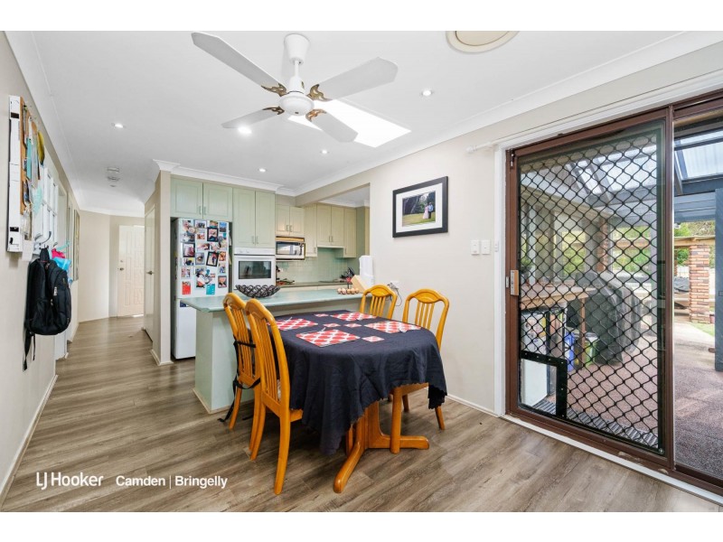 14 Merriman Close, Elderslie NSW 2570