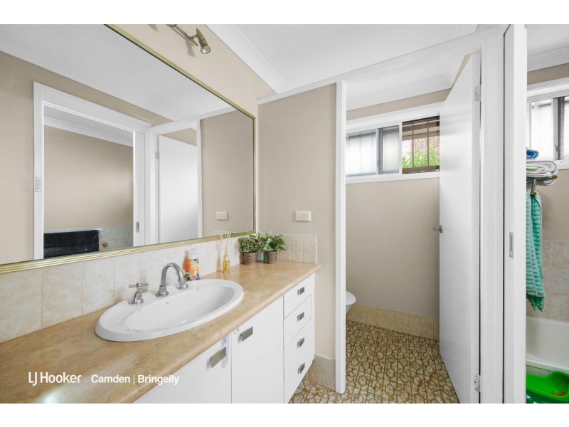 14 Merriman Close, Elderslie NSW 2570