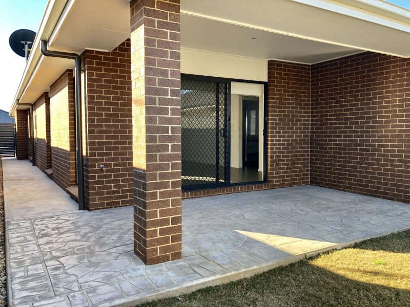 61 Goodluck Circuit, Cobbitty NSW 2570