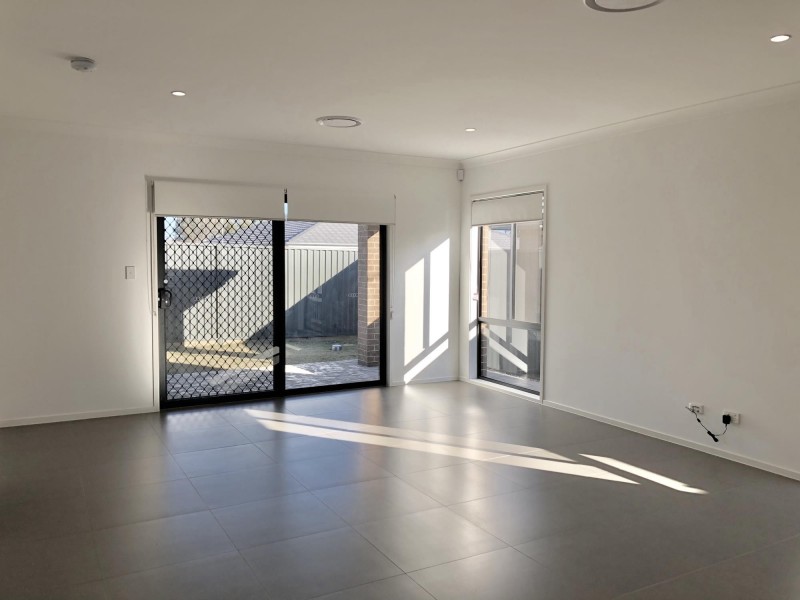 61 Goodluck Circuit, Cobbitty NSW 2570