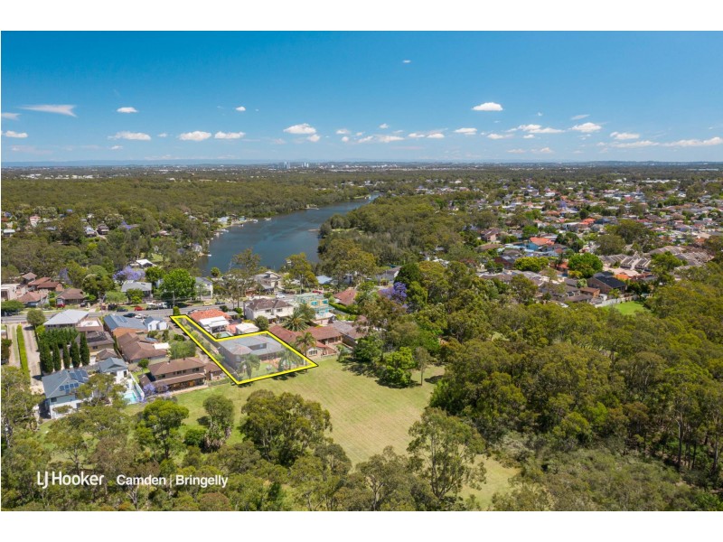 867A Henry Lawson Drive, Picnic Point NSW 2213