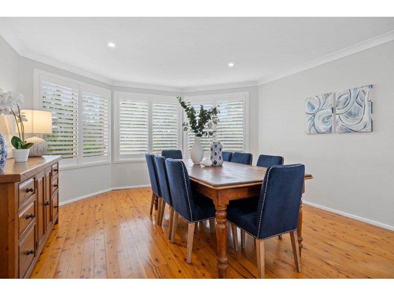 867A Henry Lawson Drive, Picnic Point NSW 2213