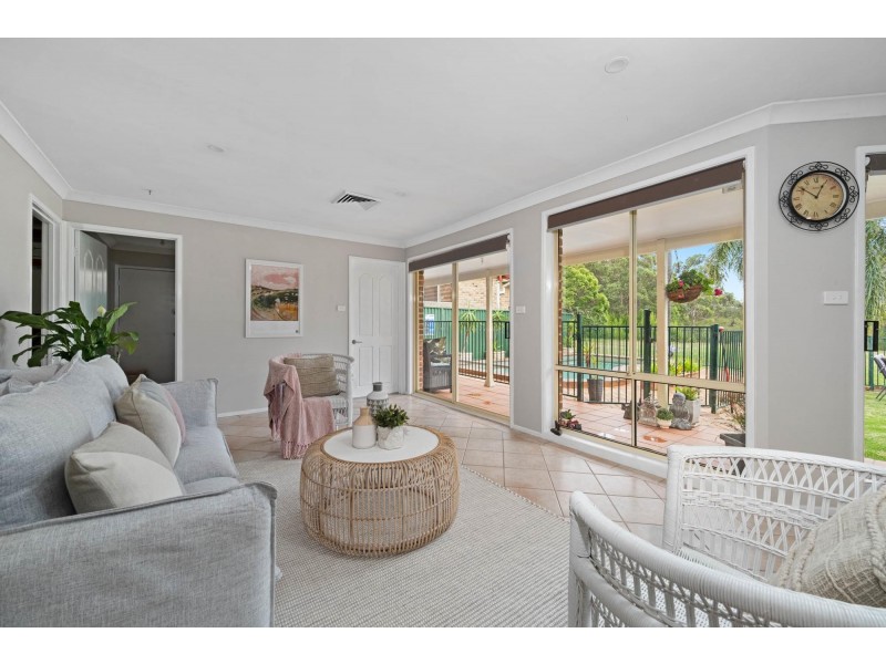 867A Henry Lawson Drive, Picnic Point NSW 2213