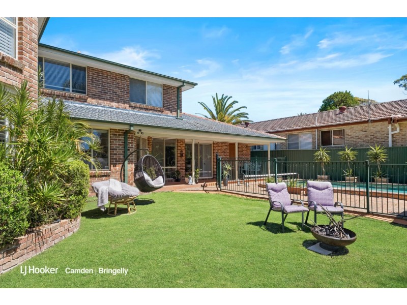 867A Henry Lawson Drive, Picnic Point NSW 2213