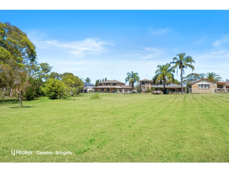 867A Henry Lawson Drive, Picnic Point NSW 2213