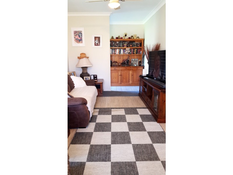 41a Bellfield Avenue, Rossmore NSW 2557