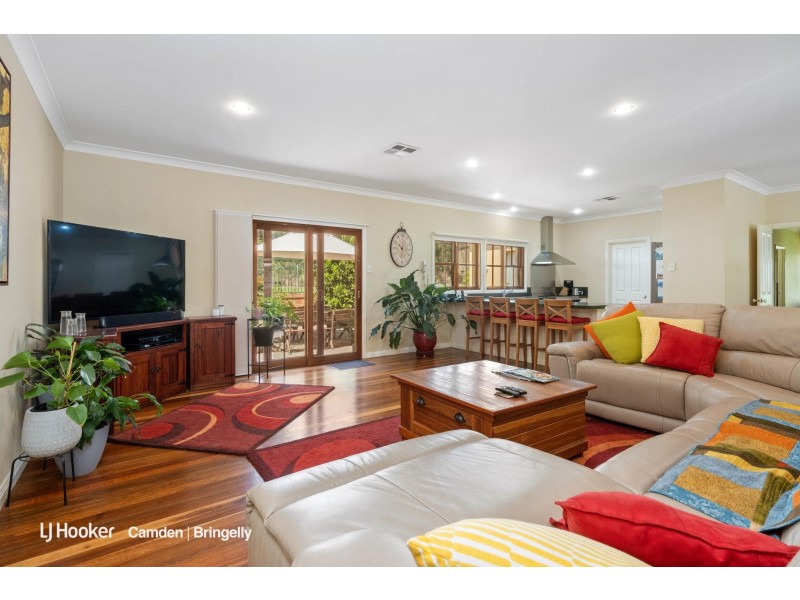 2505 Silverdale Road, Wallacia NSW 2745