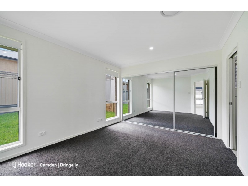 40 Battam Road, Gregory Hills NSW 2557