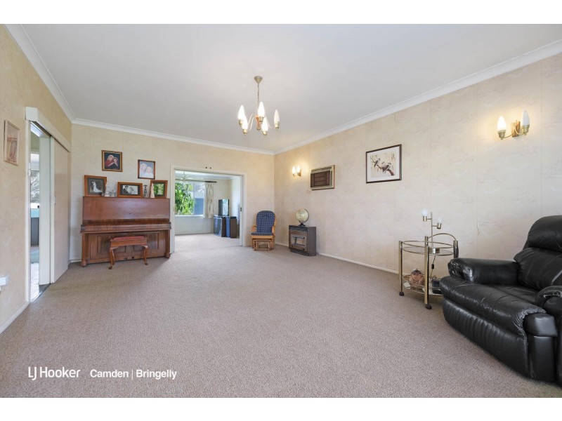 31 Wynyard Avenue, Rossmore NSW 2557