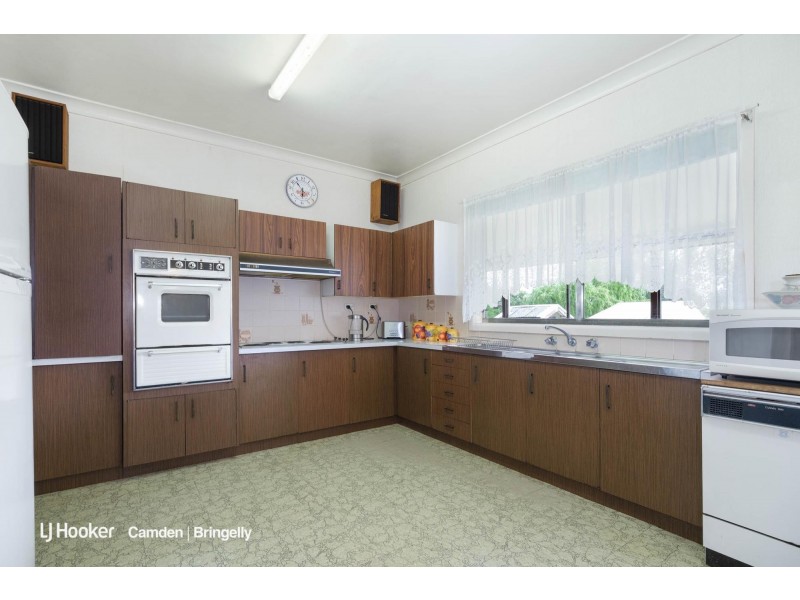 31 Wynyard Avenue, Rossmore NSW 2557