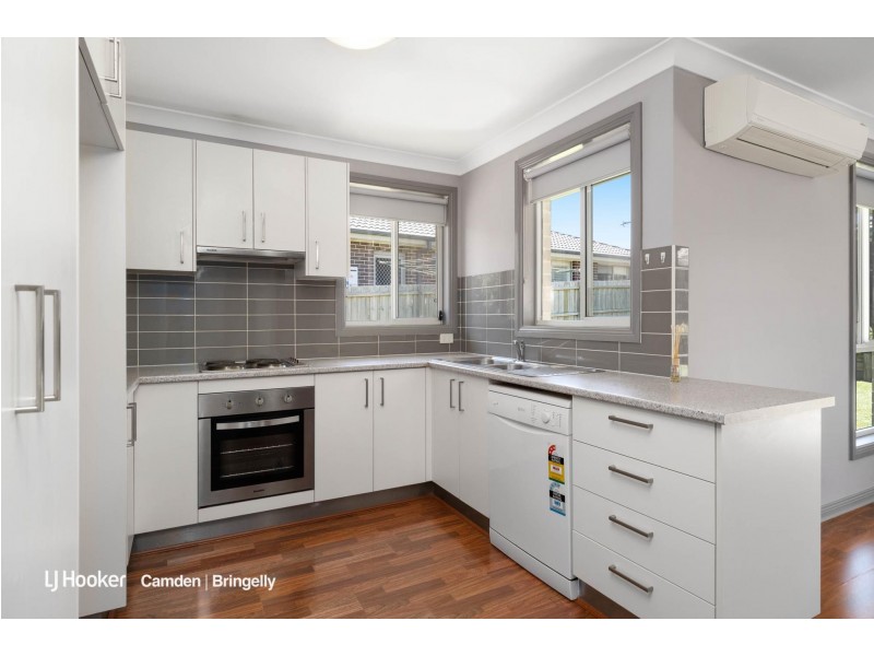 29 Easton Avenue, Spring Farm NSW 2570