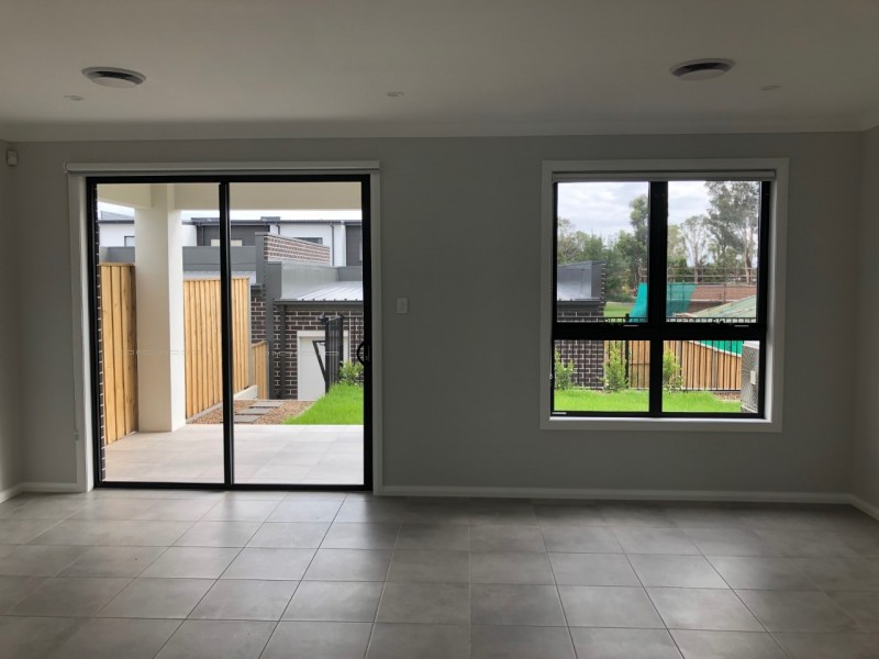 10 Harvest Street, Austral NSW 2179