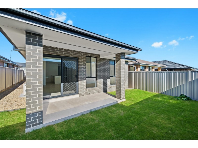 6 Cain Avenue, Gregory Hills NSW 2557