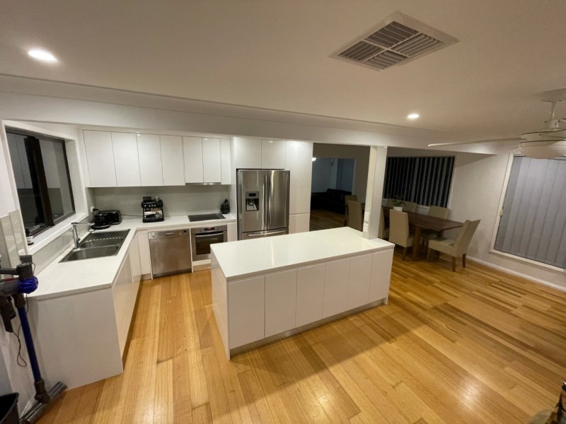 15 Grenache Place, Eschol Park NSW 2558