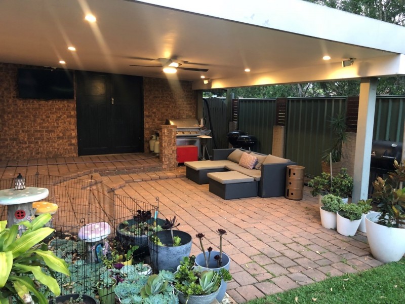 15 Grenache Place, Eschol Park NSW 2558