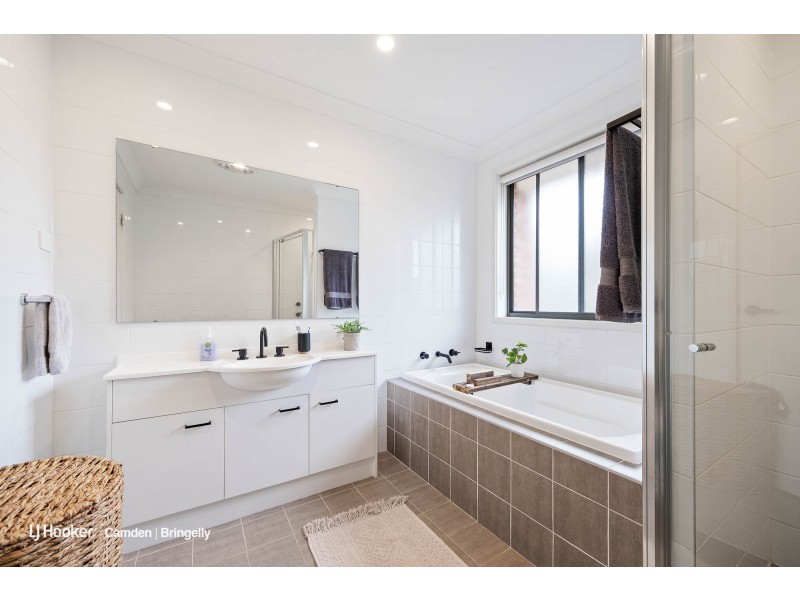 43 Remembrance Driveway, Yanderra NSW 2574