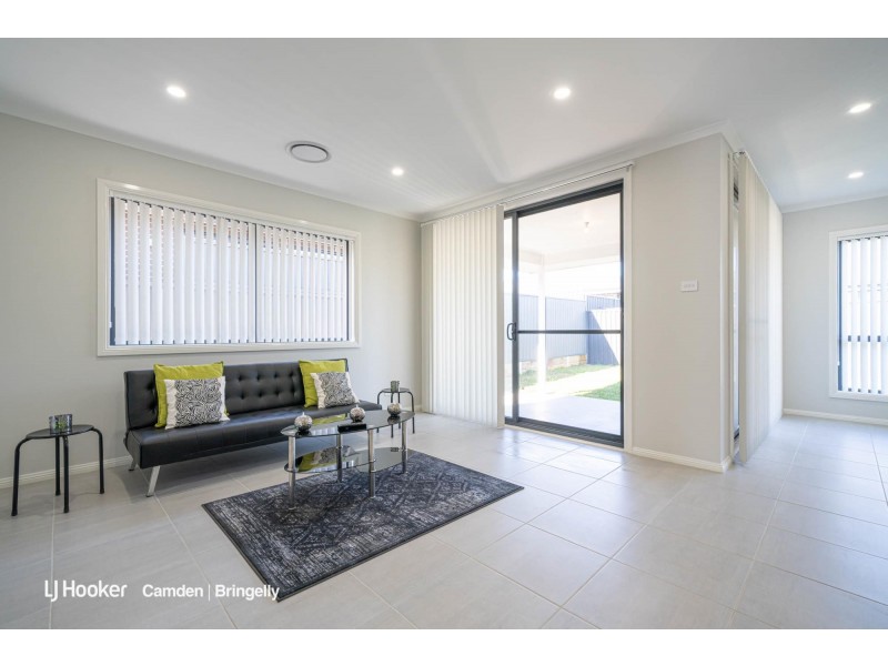 38 Redcap Street, Spring Farm NSW 2570