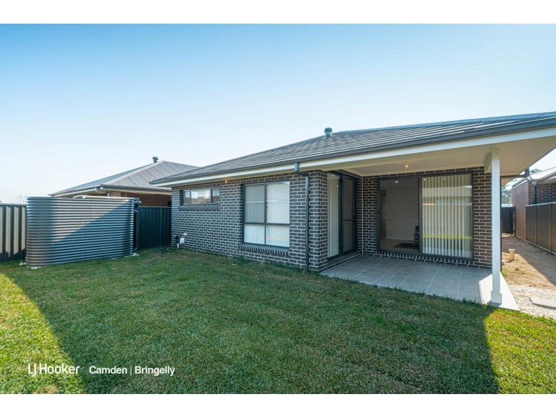 38 Redcap Street, Spring Farm NSW 2570