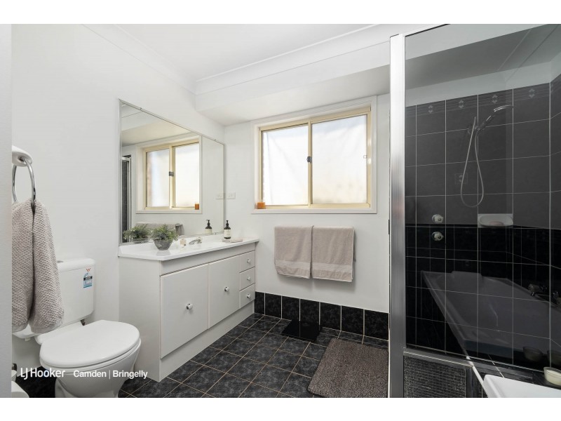 95 Avon Road, Bringelly NSW 2556