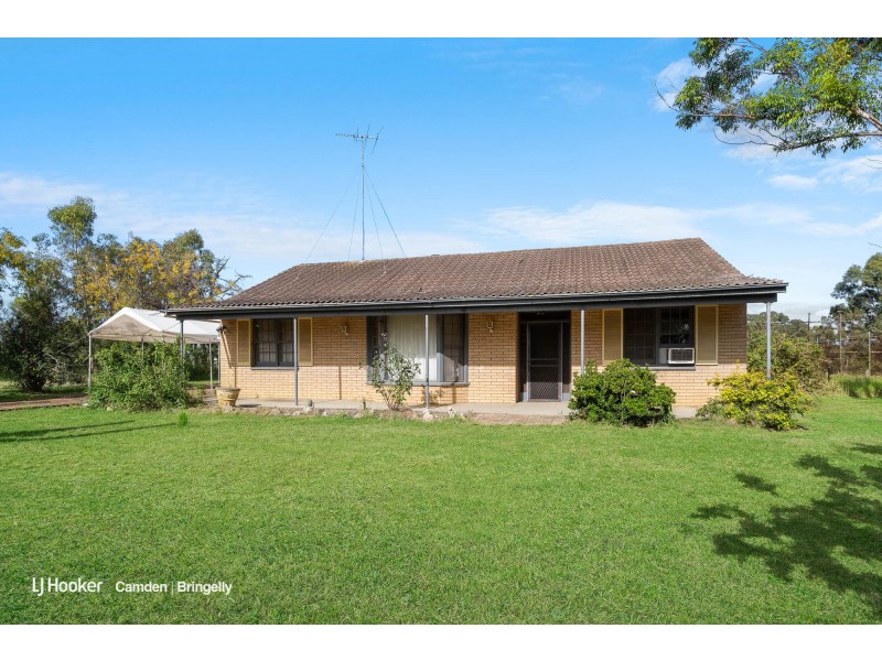 95 Avon Road, Bringelly NSW 2556