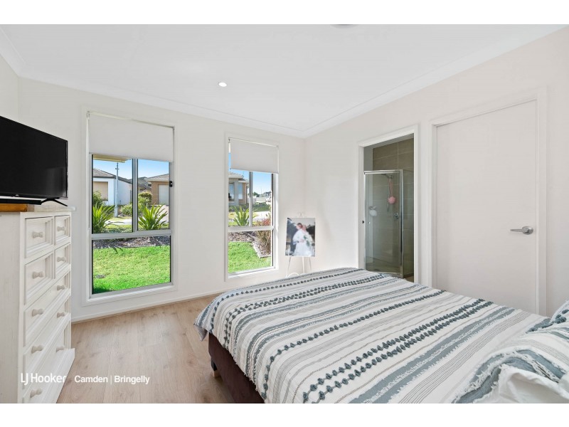 1 Percy Street, Gregory Hills NSW 2557