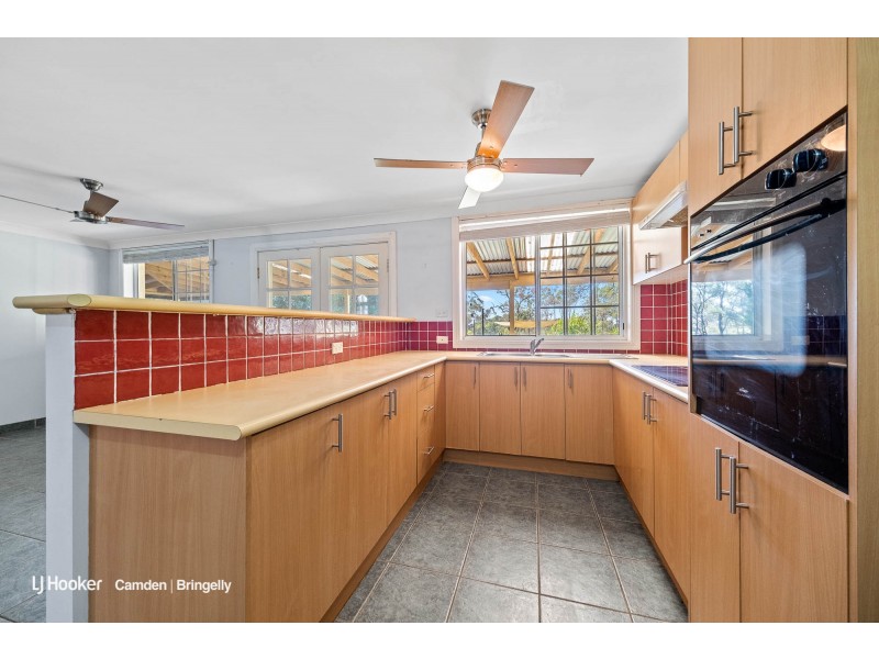 2580 Silverdale Road, Wallacia NSW 2745