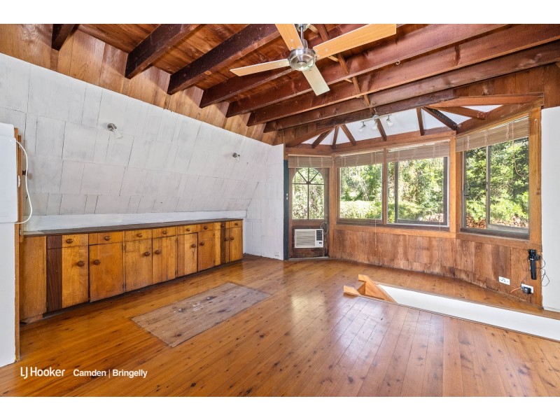 2580 Silverdale Road, Wallacia NSW 2745