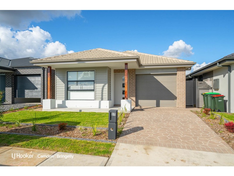 37 Cain Avenue, Gregory Hills NSW 2557