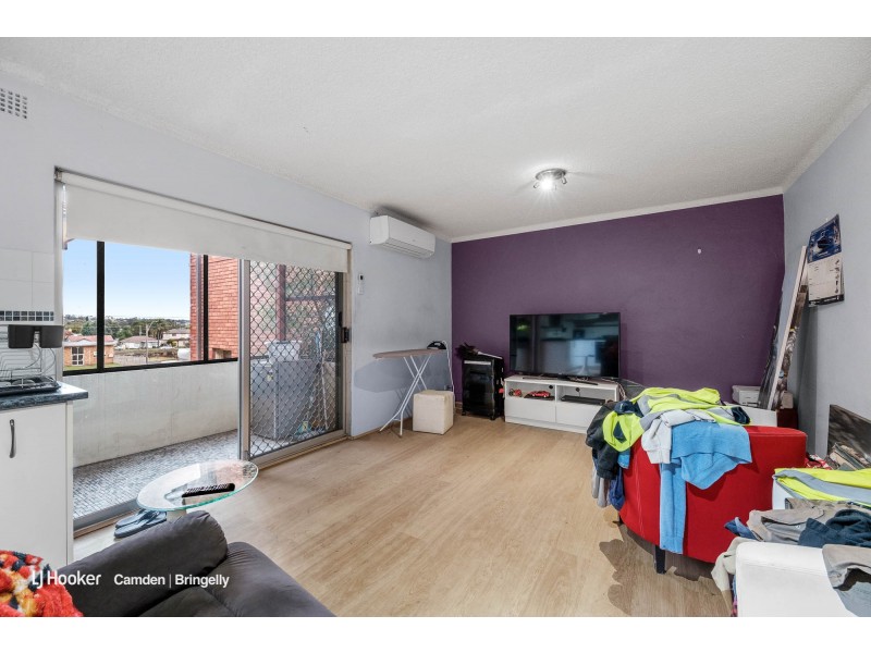 3/102 Dumaresq Street, Campbelltown NSW 2560