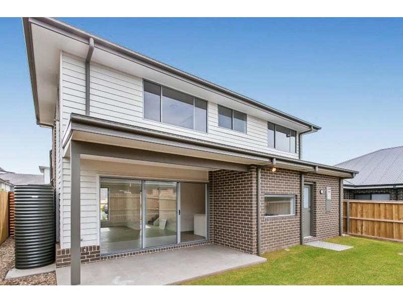 2 Rawlings Street, Oran Park NSW 2570