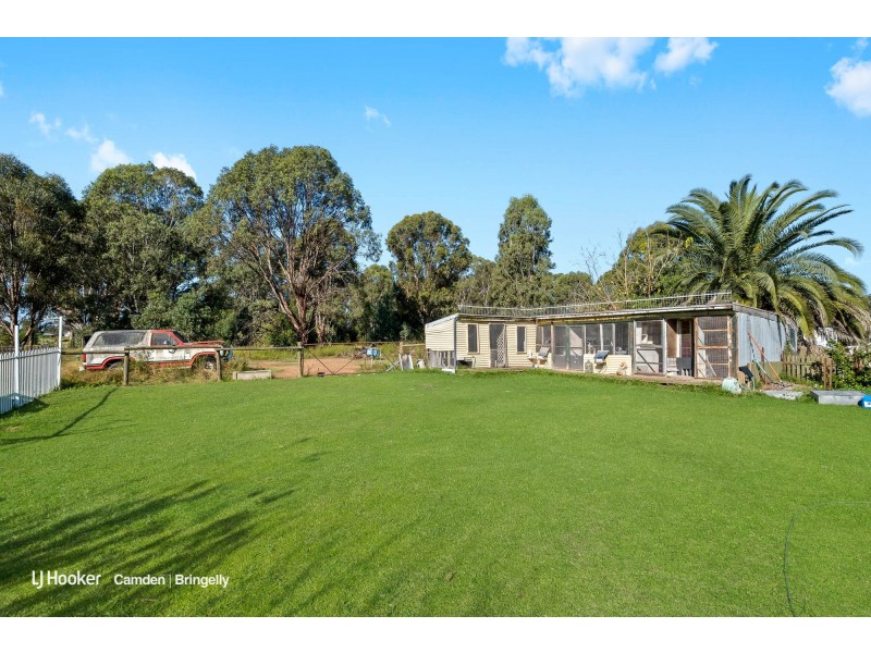 6 Francis Street, Bringelly NSW 2556