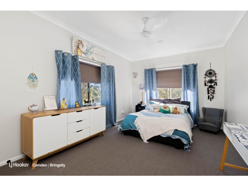 75 Avon Rd, Bringelly NSW 2556