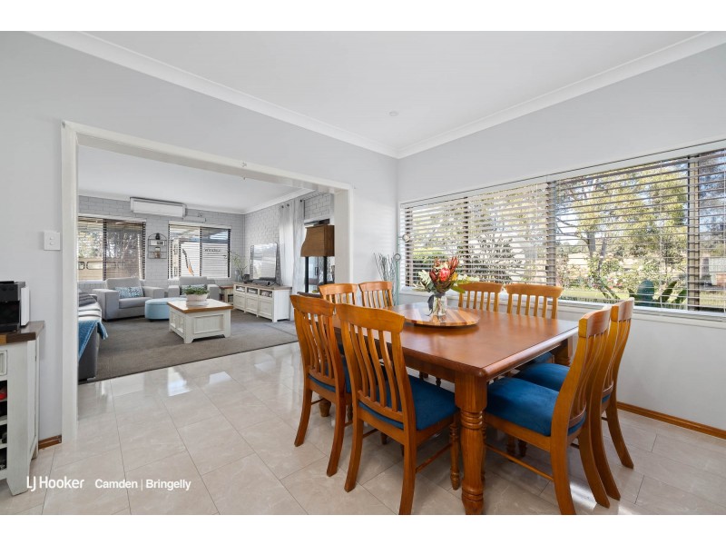 75 Avon Rd, Bringelly NSW 2556