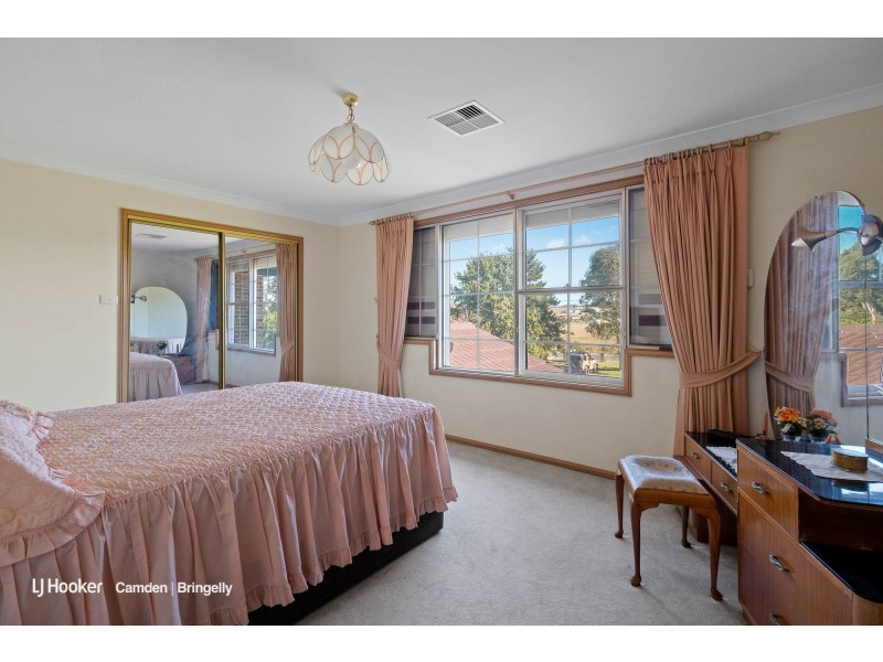 96 Kelvin Park Drive, Bringelly NSW 2556