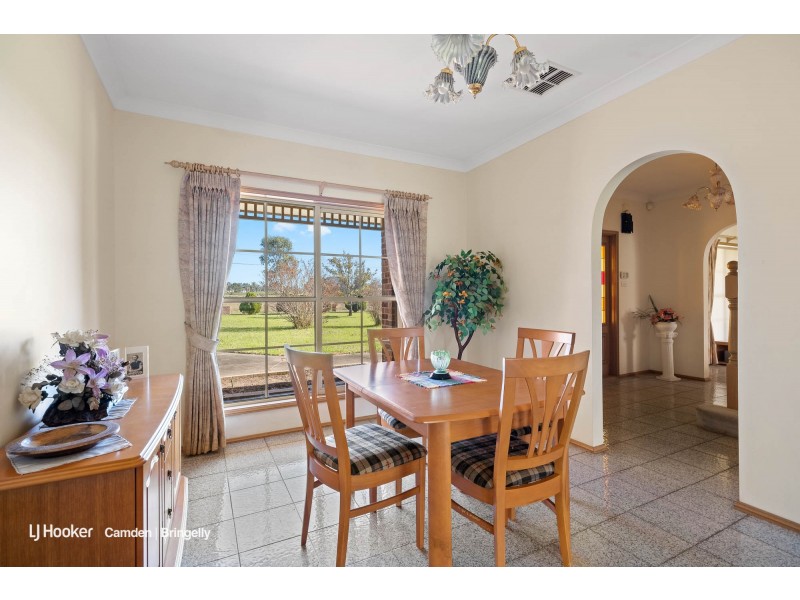 96 Kelvin Park Drive, Bringelly NSW 2556