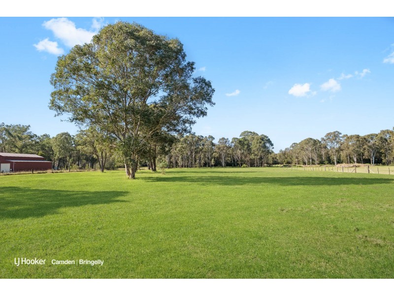 96 Kelvin Park Drive, Bringelly NSW 2556