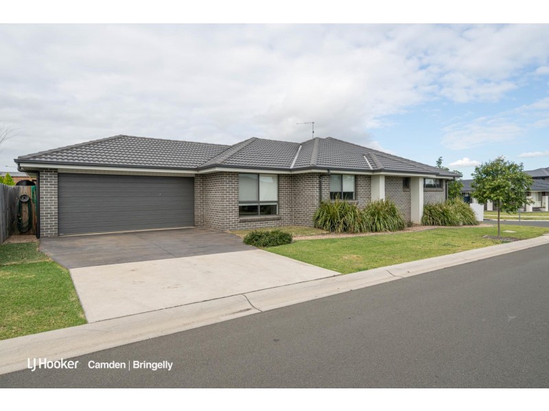 1 Garton Road, Spring Farm NSW 2570