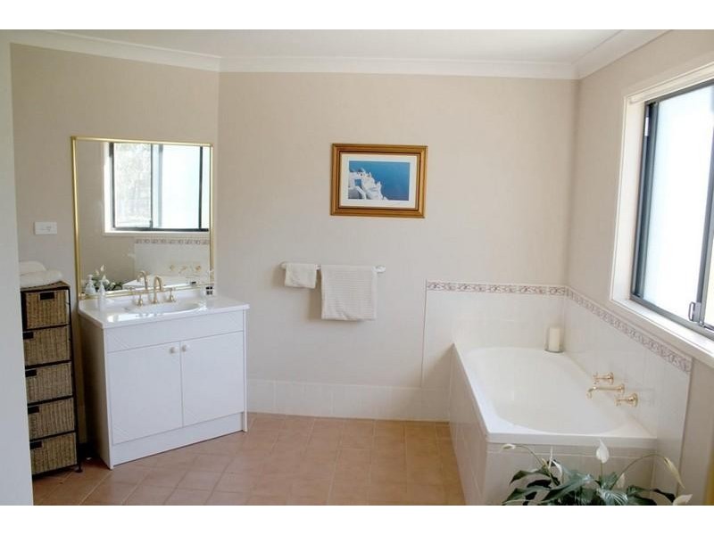 35A Dwyer Road, Bringelly NSW 2556