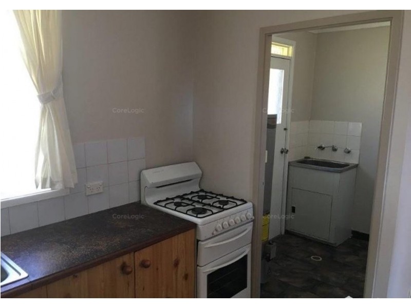 2/20 Stewart Street, Campbelltown NSW 2560