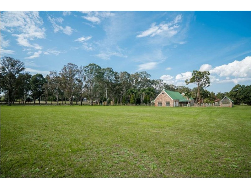 6 Carrington Road, Bringelly NSW 2556